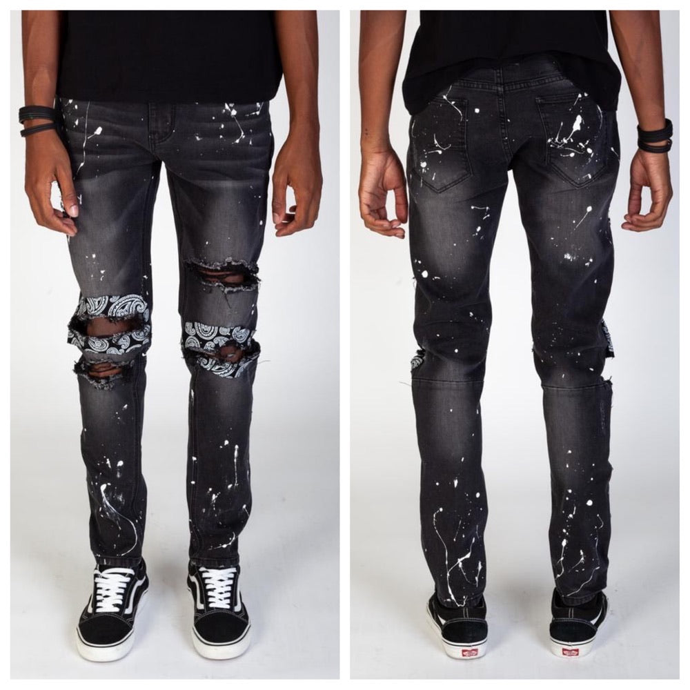 Ripped paisley patch jeans with paint splatter (DARK MEDIUM GRAY)